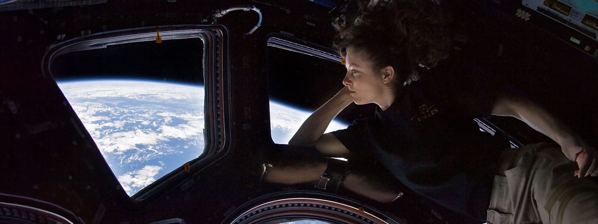 NASA / Woman at the ISS